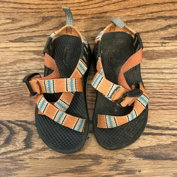 Toddler Boys Chacos size 10 Orange and blue - Picture 1 of 7